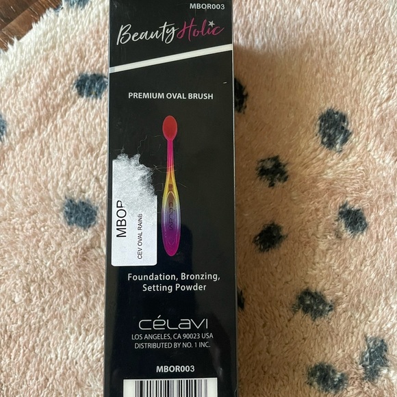 Rainbow Toothbrush shaped foundation brush - Picture 6 of 6